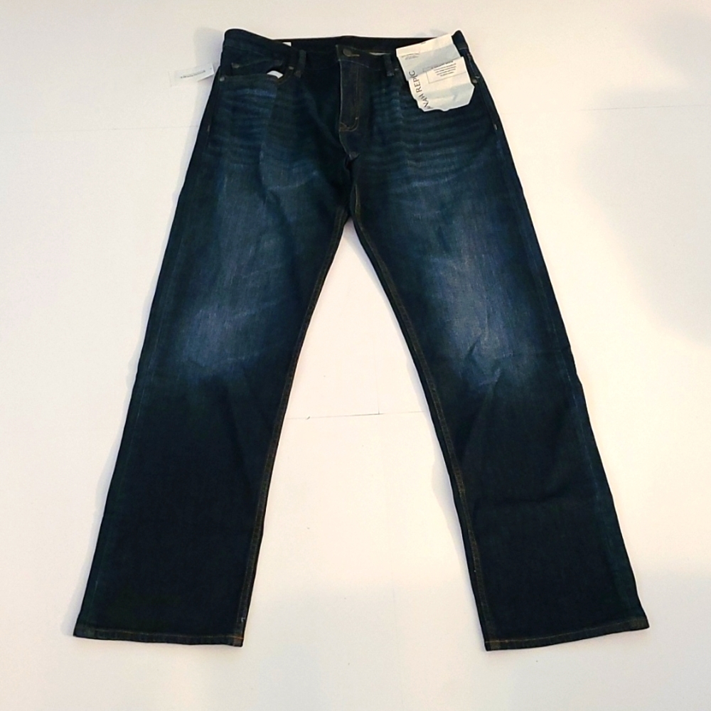 NWT Banana Republic straight jeans size 33W 32L